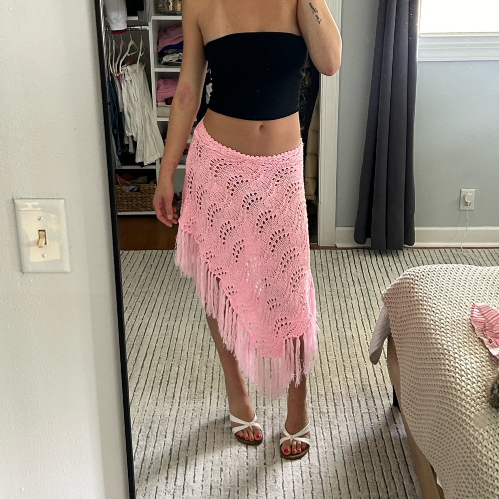 -vintage pink yarn low waisted skirt